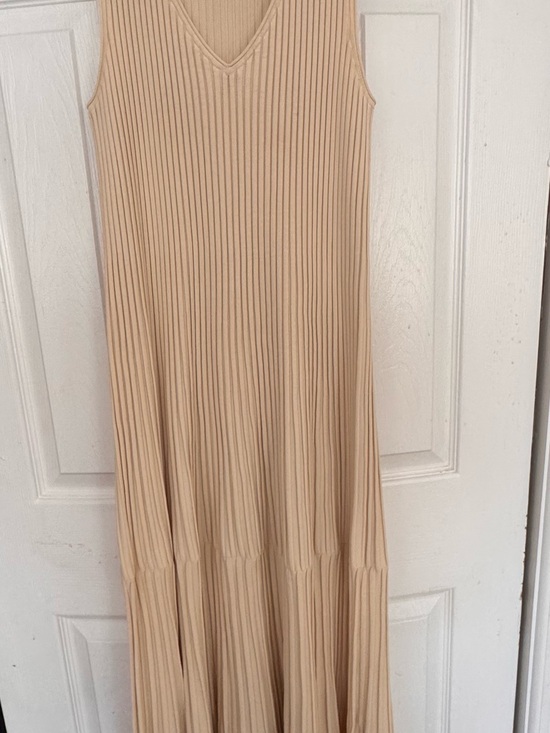 Theory Dresses & Skirts - Theory Beige Ribbed V-Neck Maxi Dress
